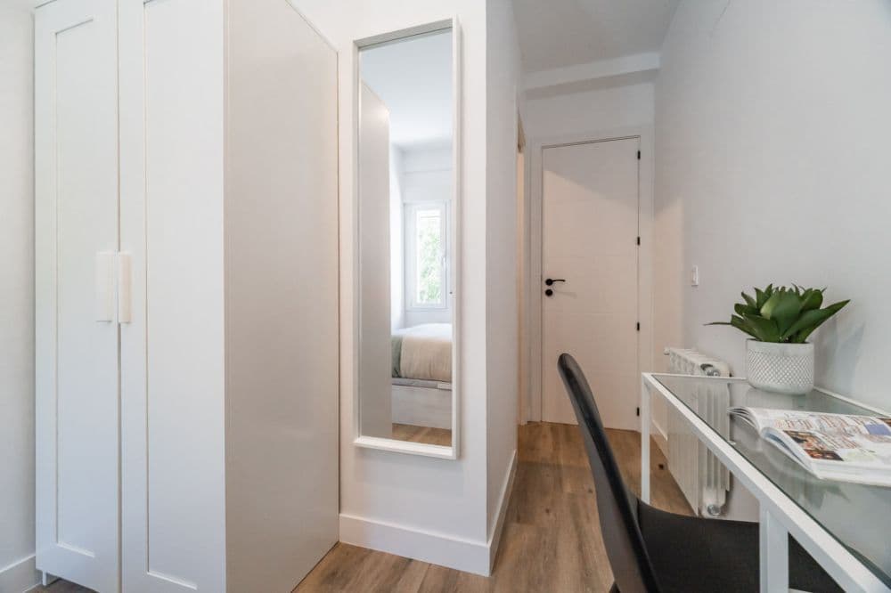 Private room in Madrid photo 5