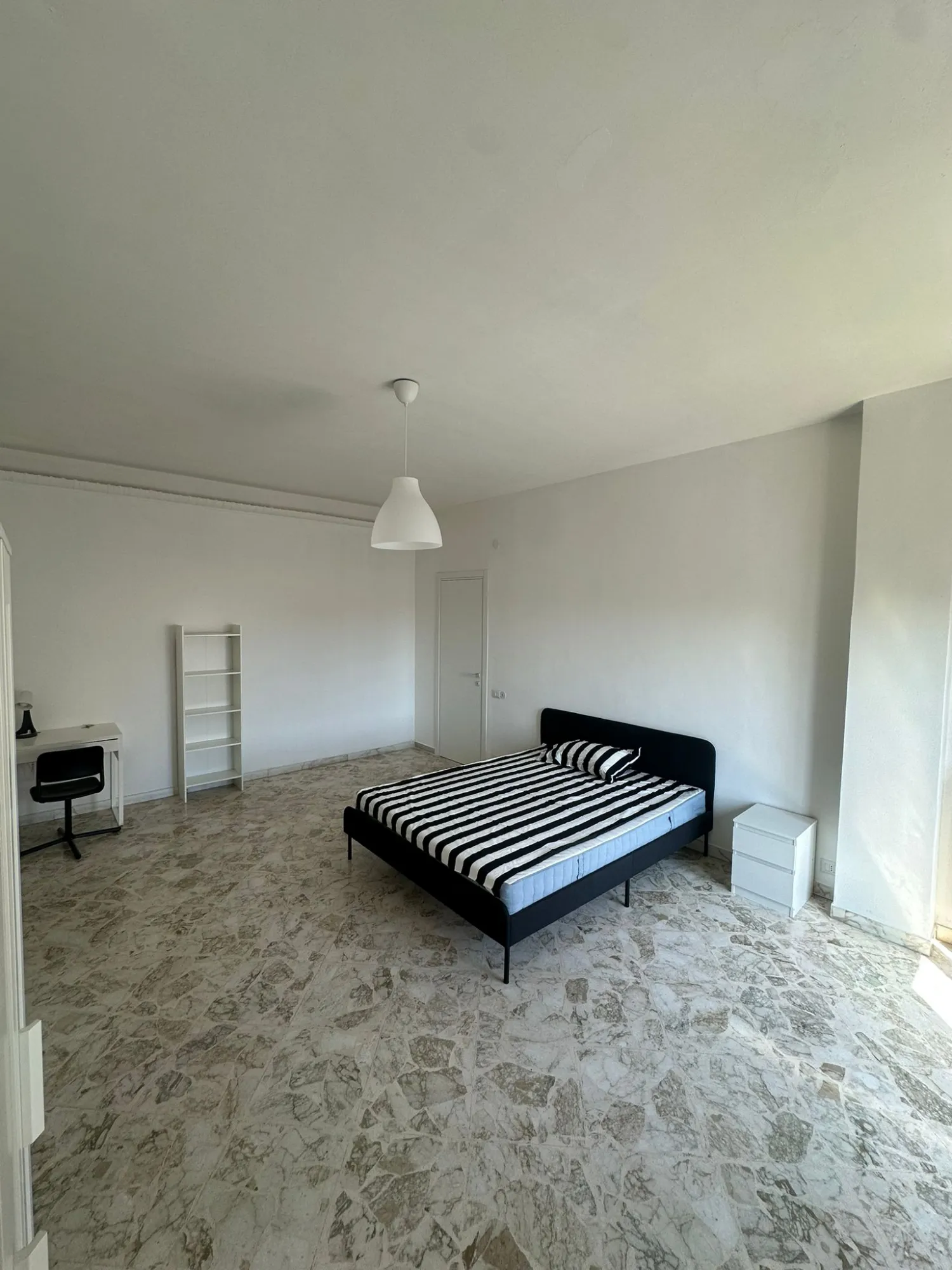 Stanza privata a Bari